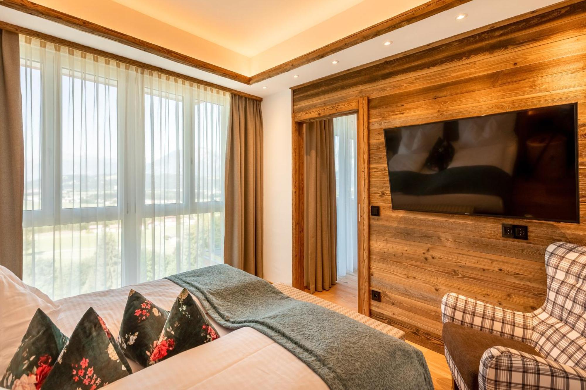 Hotel Panorama Royal บาด ฮาริง ภายนอก รูปภาพ