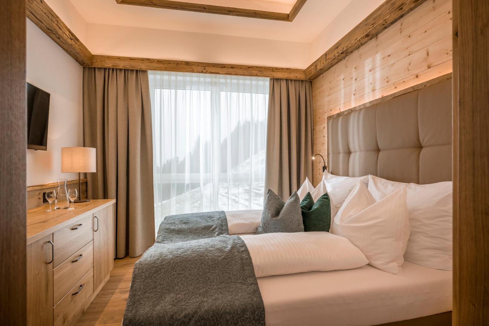 Hotel Panorama Royal บาด ฮาริง ภายนอก รูปภาพ
